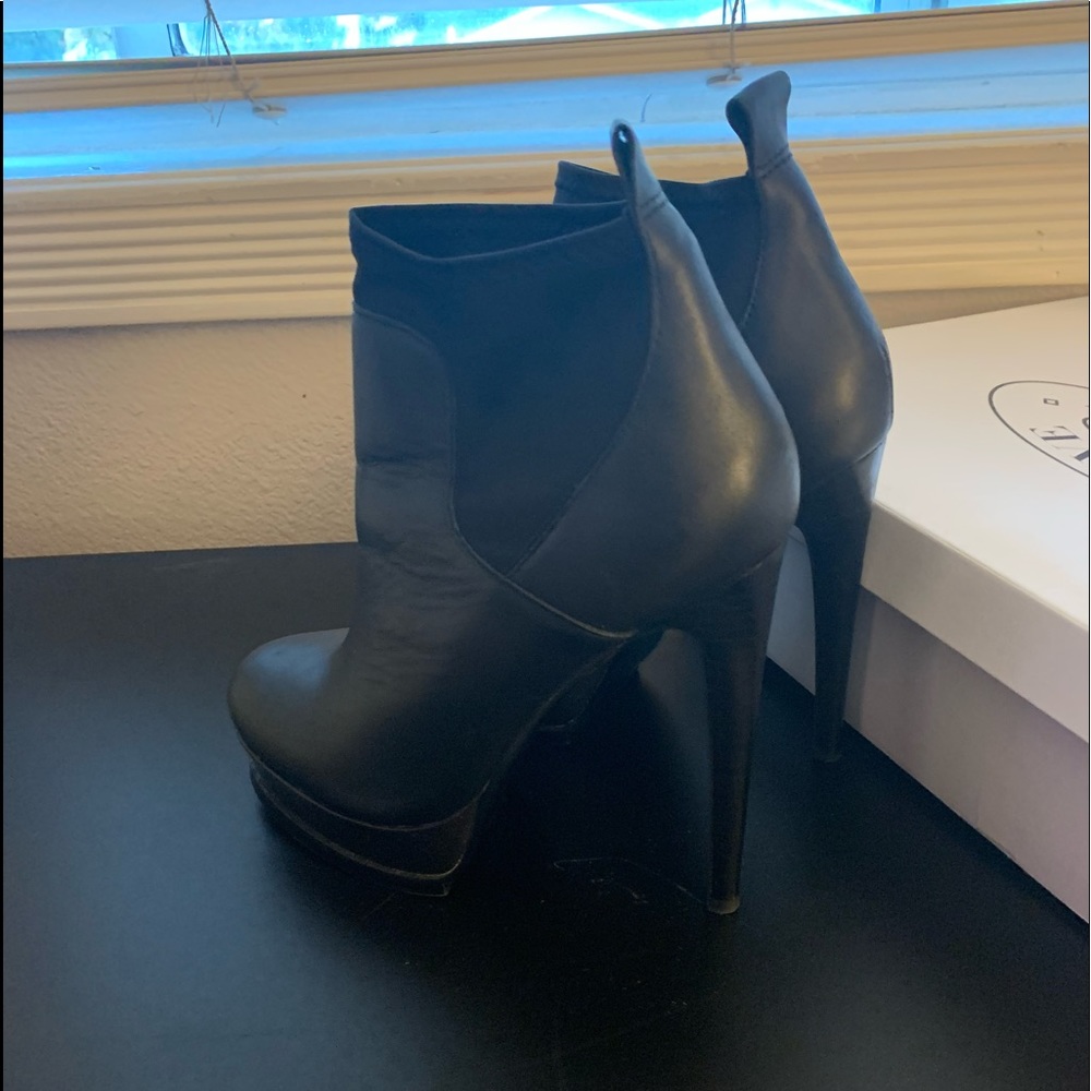Steve Madden Booties Size 8 - image 3